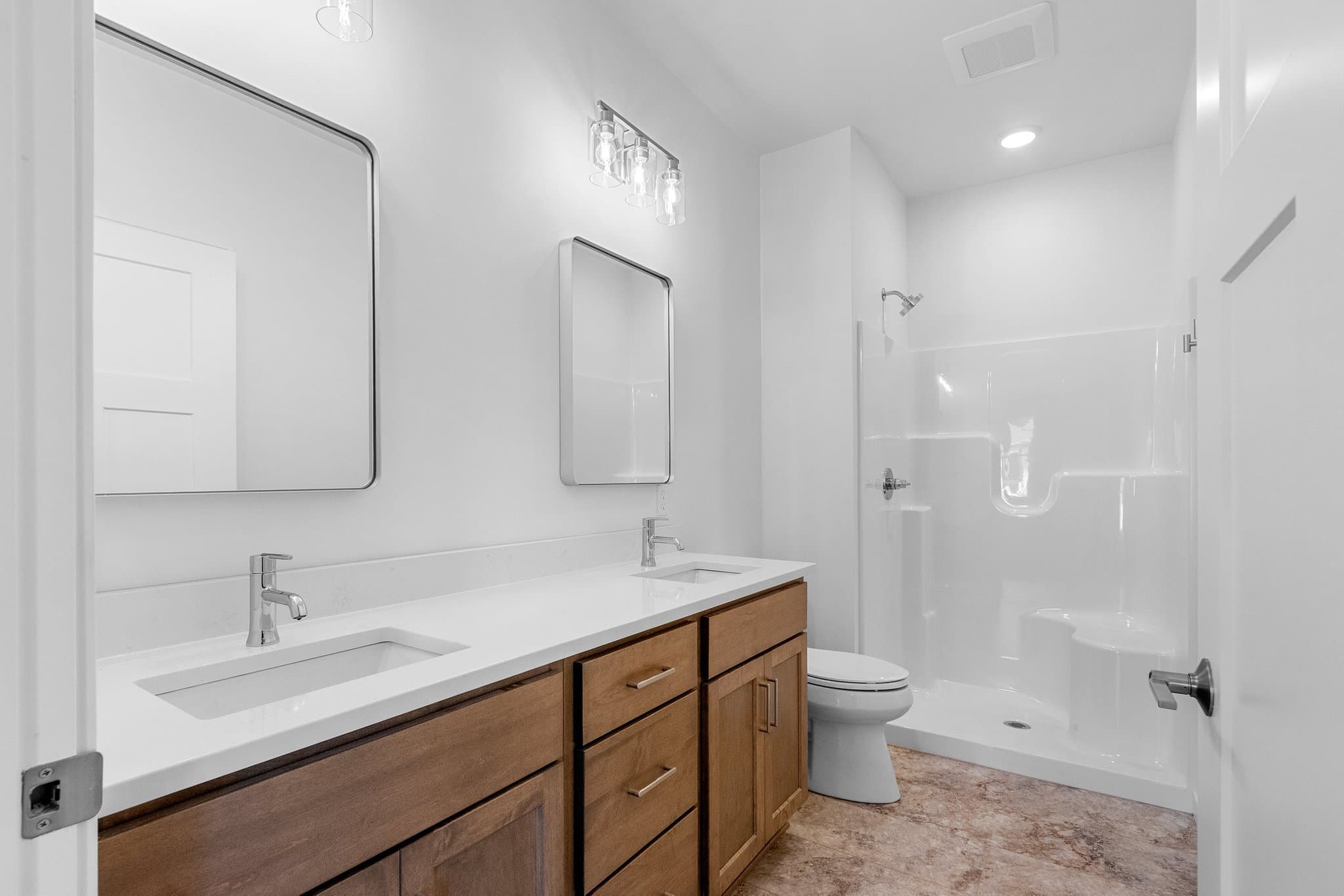 Green Bay Townhome: 2709 Sachet Pl