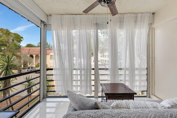 POMPANO BEACH Condo: 138 S CYPRESS ROAD