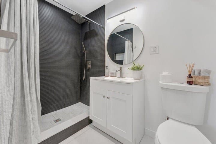 POMPANO BEACH Condo: 138 S CYPRESS ROAD