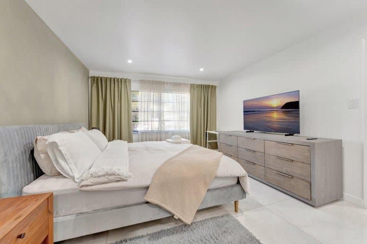 POMPANO BEACH Condo: 138 S CYPRESS ROAD