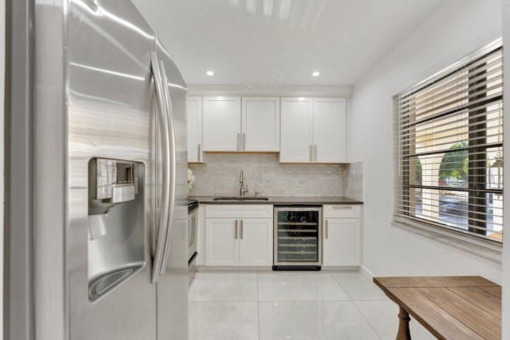 POMPANO BEACH Condo: 138 S CYPRESS ROAD