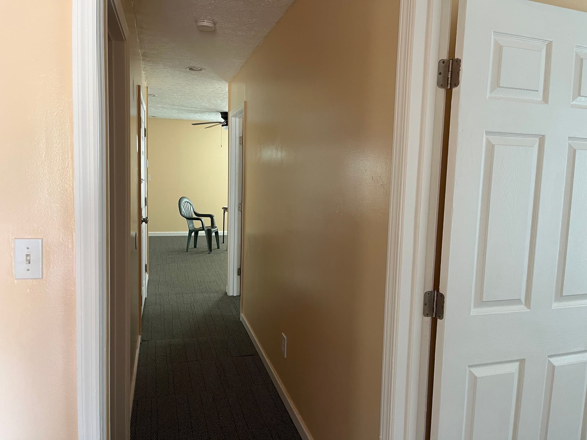 Lagrange House: 122 Locust St