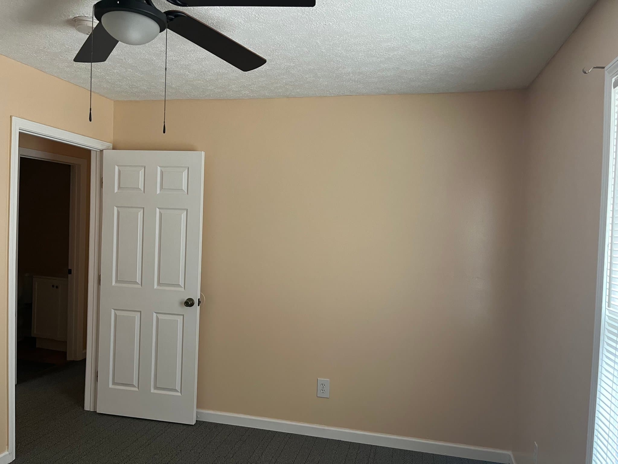 Lagrange House: 122 Locust St