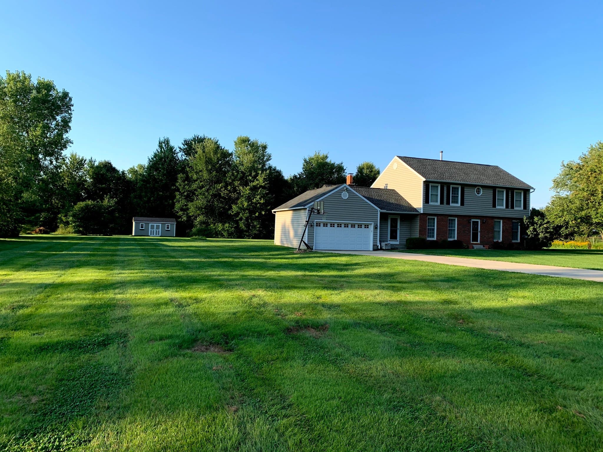Johnstown House: 14288 Jug Street