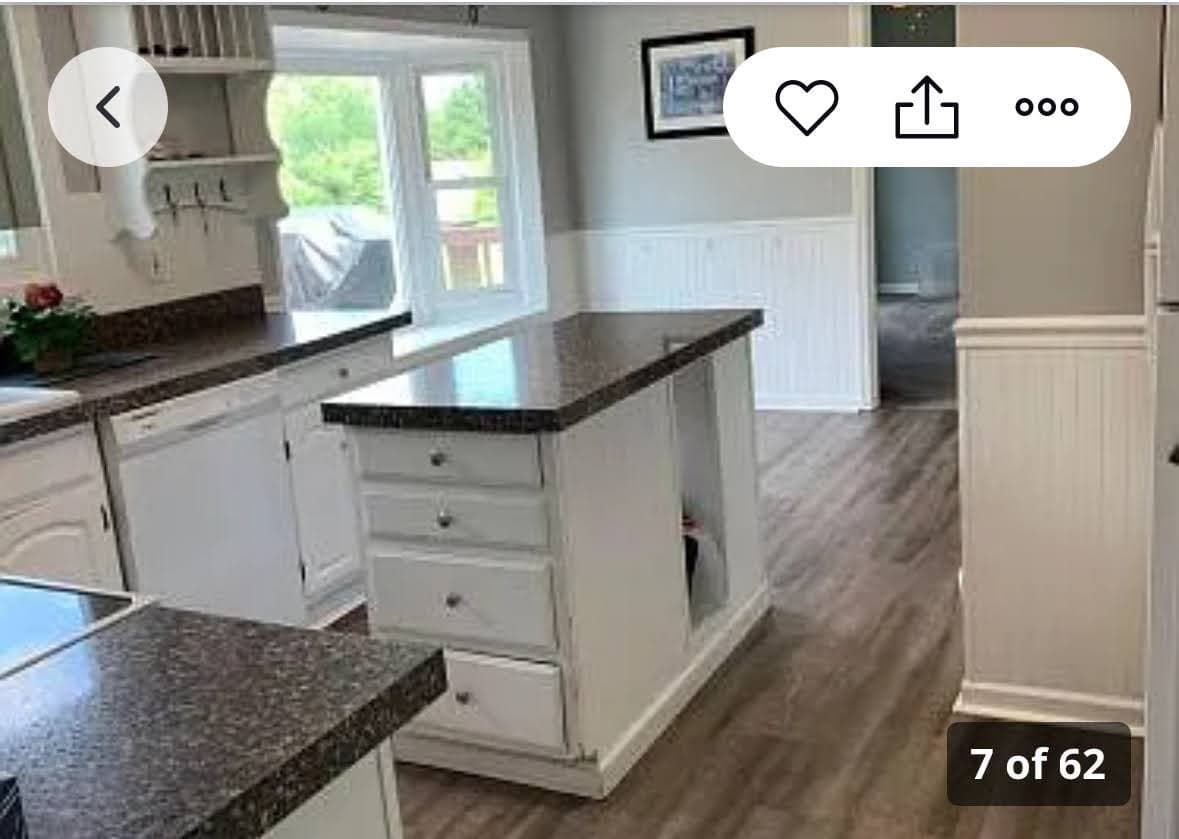Johnstown House: 14288 Jug Street