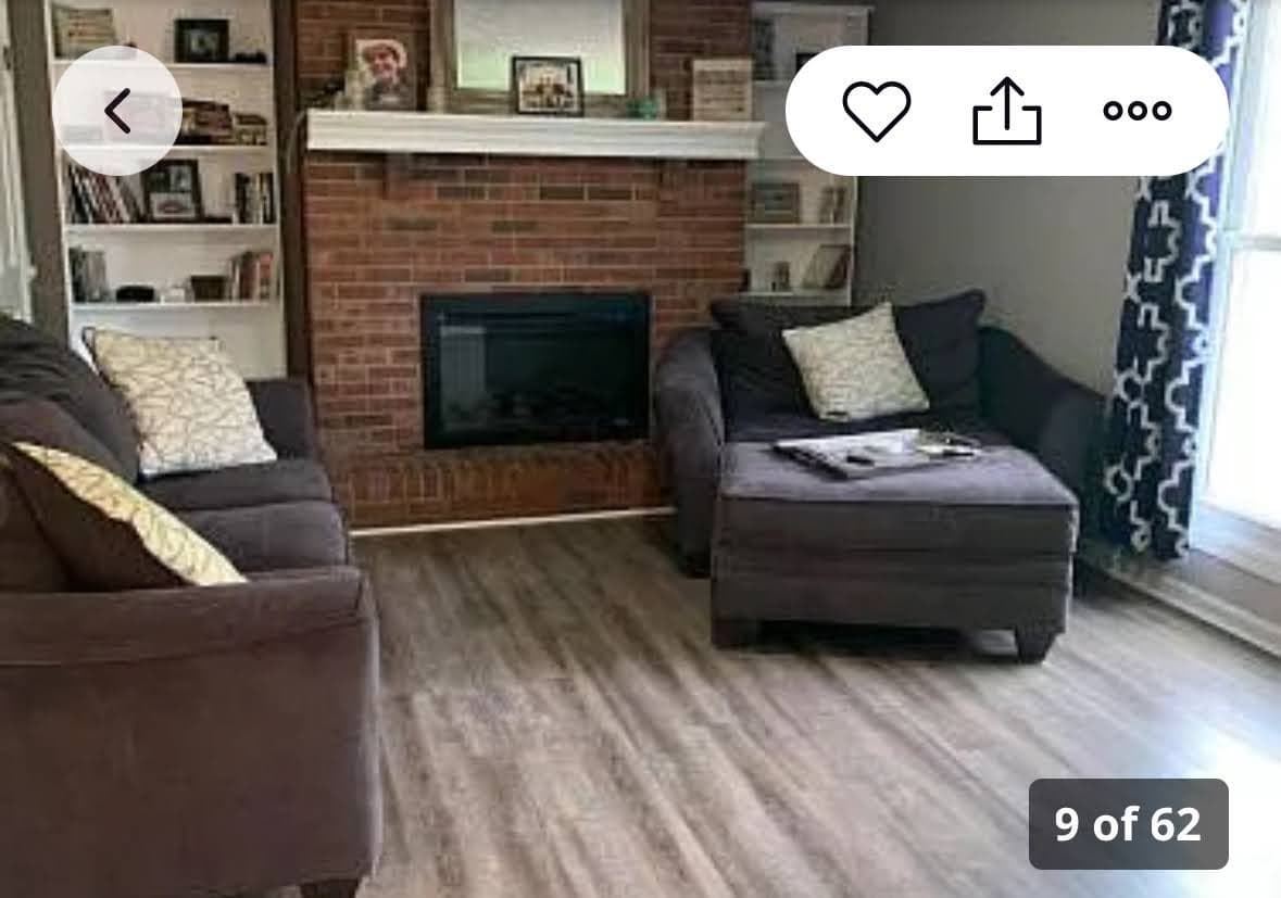 Johnstown House: 14288 Jug Street