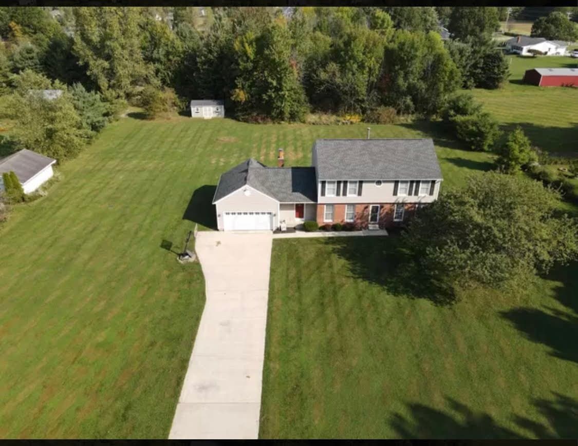 Johnstown House: 14288 Jug Street