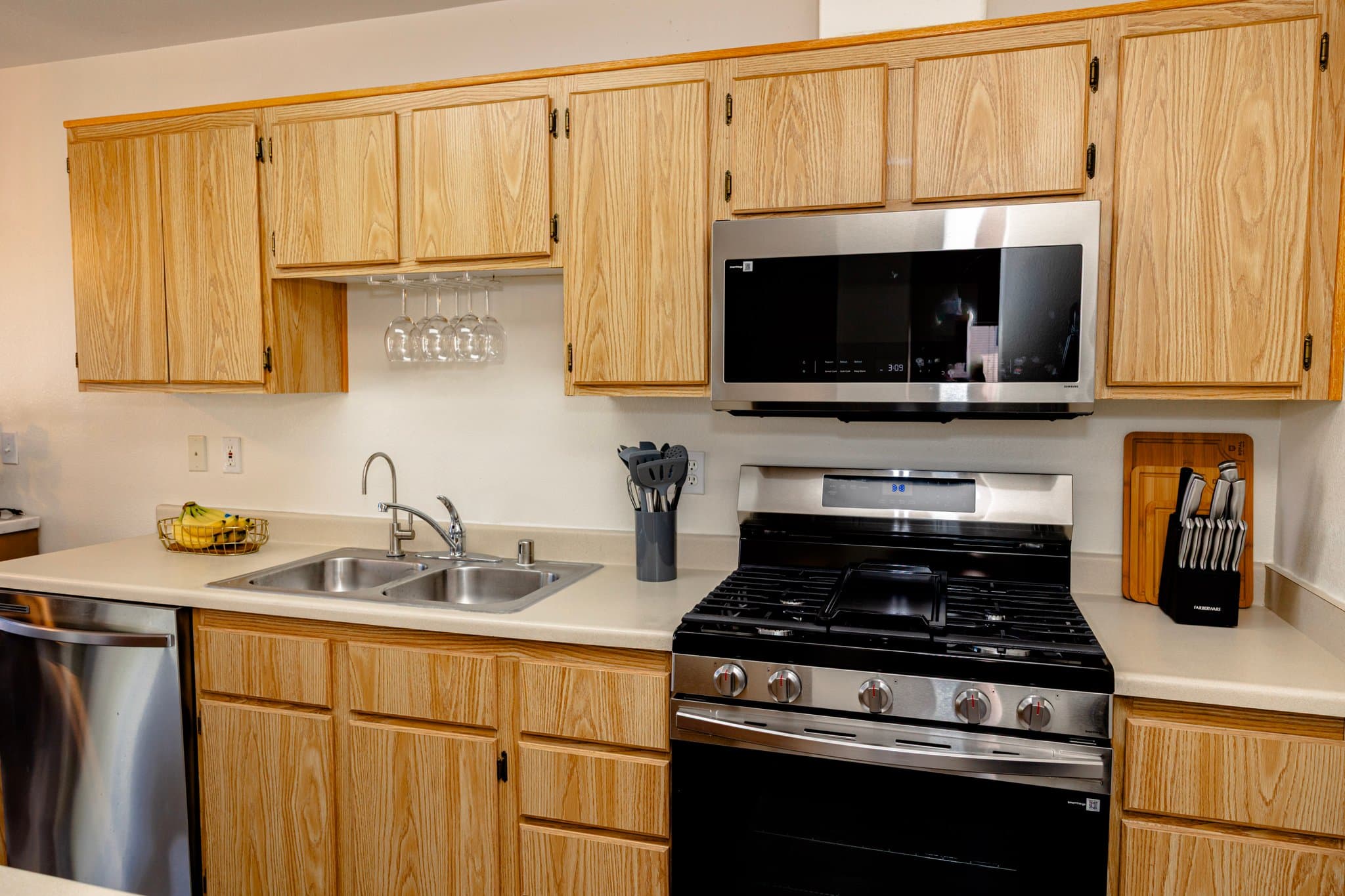 Las Vegas Single Room: 5404 Lonesome Biker Ln