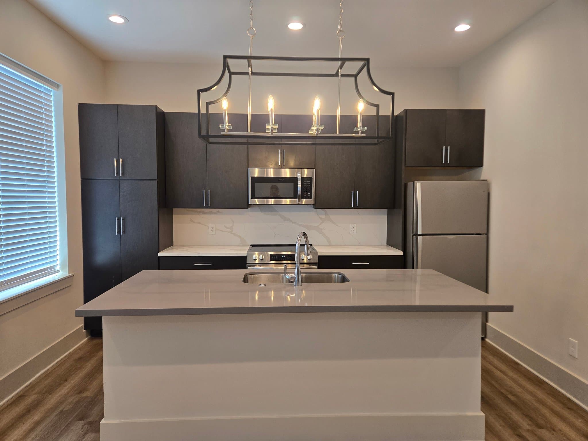 College Station Apartment: 213 Holleman Dr E