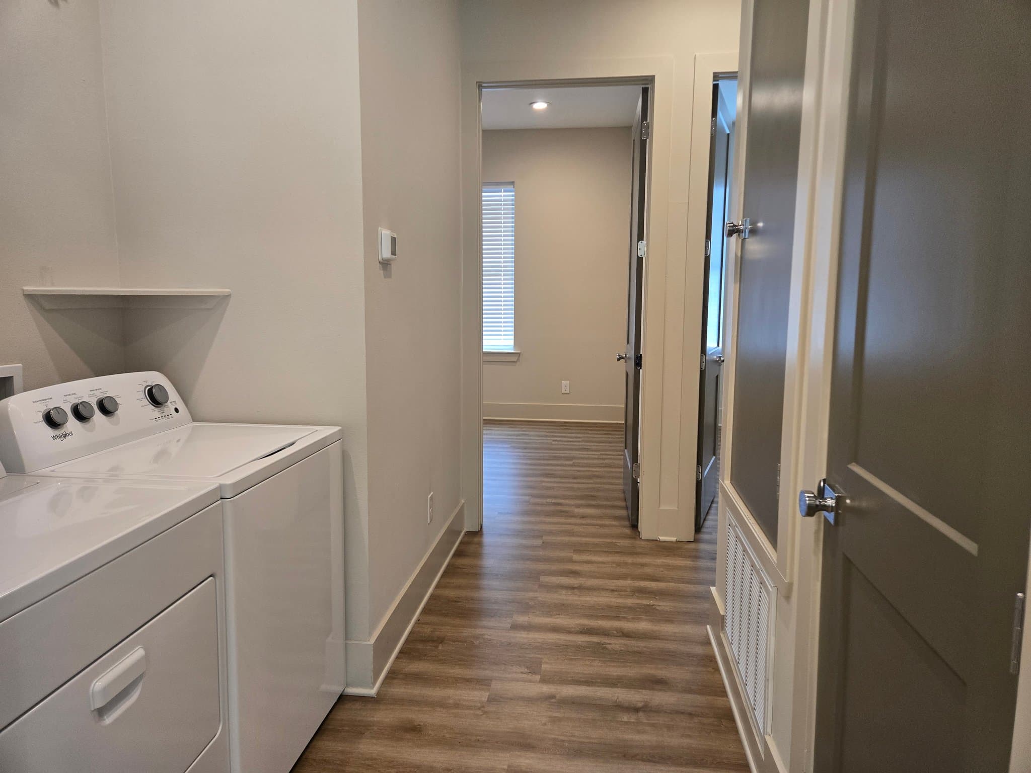 College Station Apartment: 213 Holleman Dr E