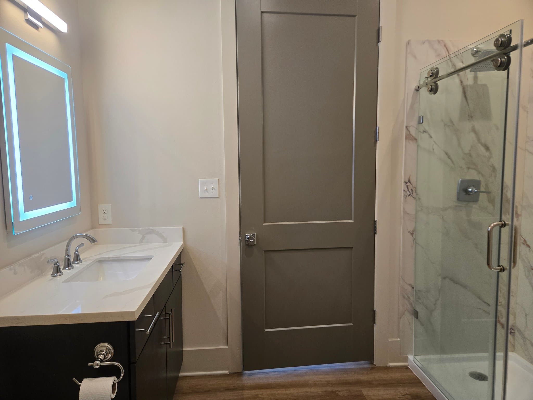 College Station Apartment: 213 Holleman Dr E