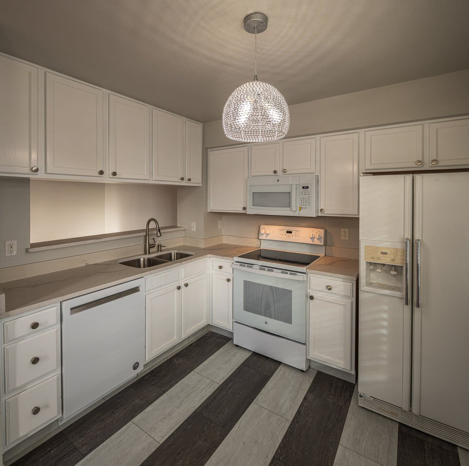 Longmont Townhome: 1419 Red Mountain Dr