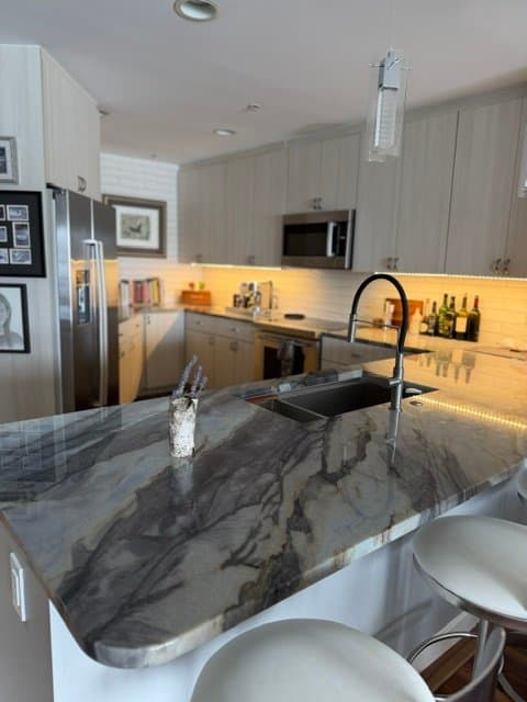 south portland Condo: 215 high st