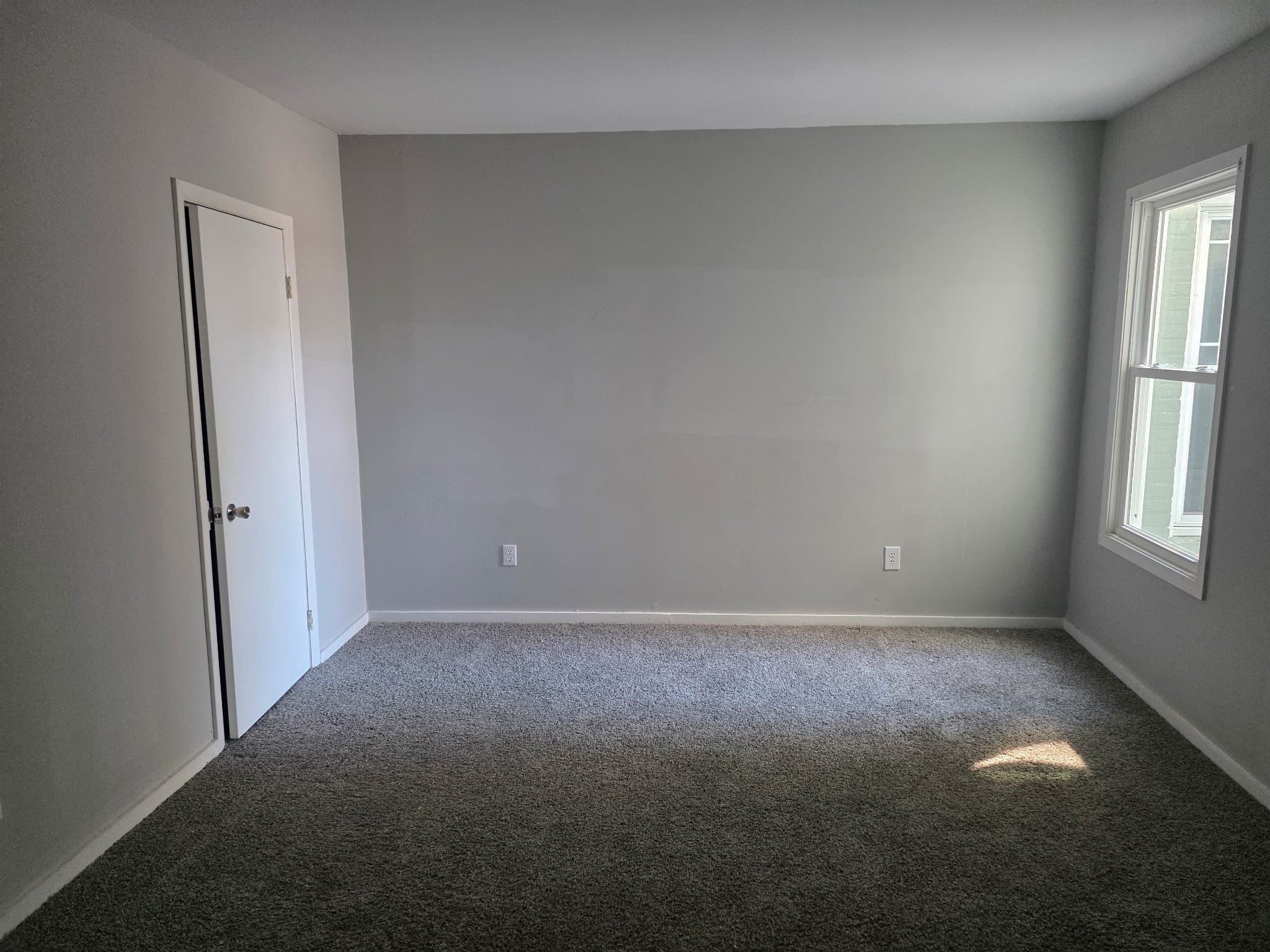 Crisfield Apartment: 531 W Main