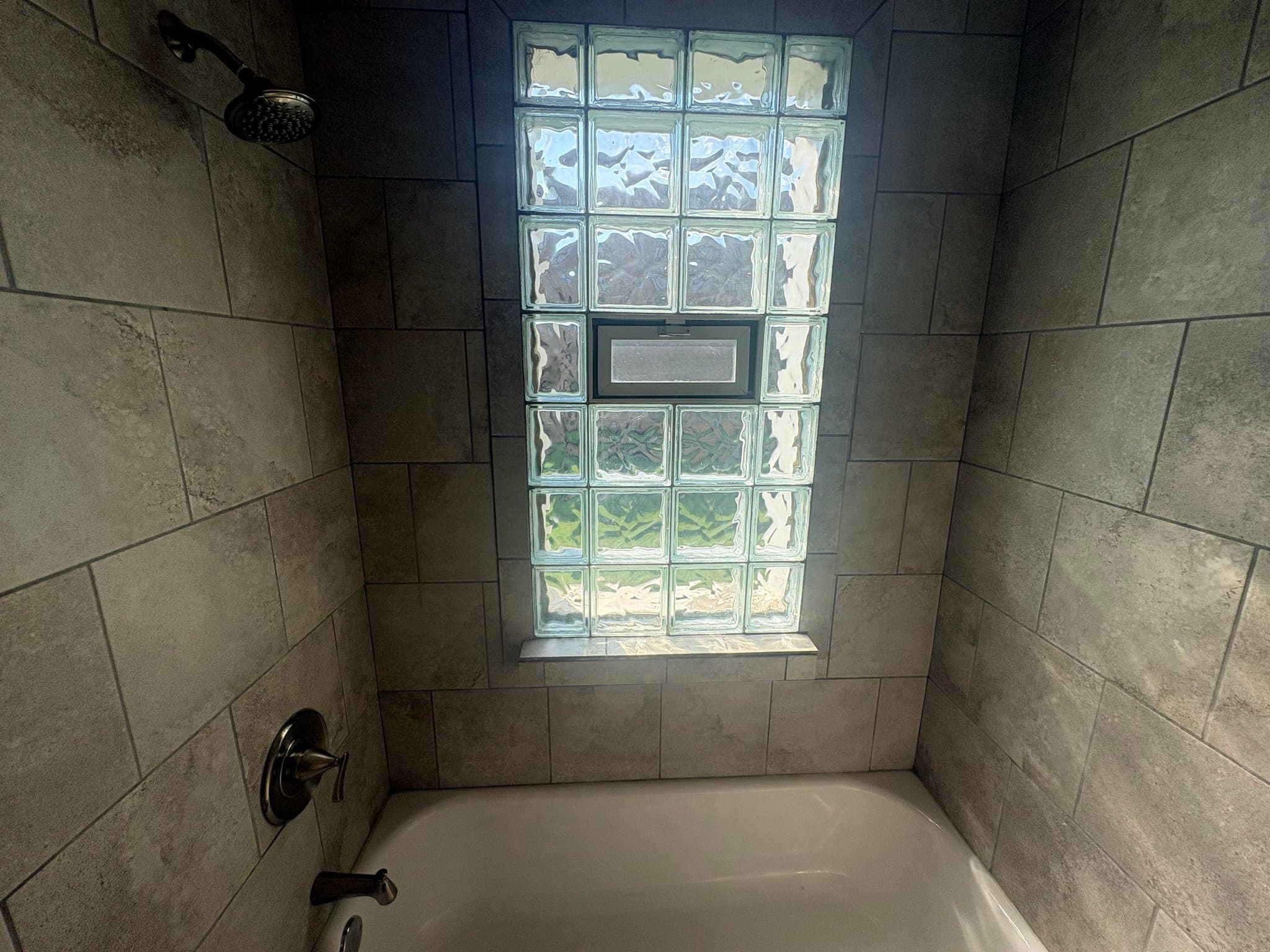 Chicago Apartment: 1449 E 71st Pl