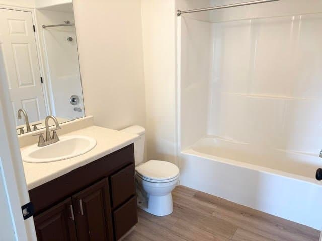 Eagle Mountain Condo: 3445 E Ridge Route Rd