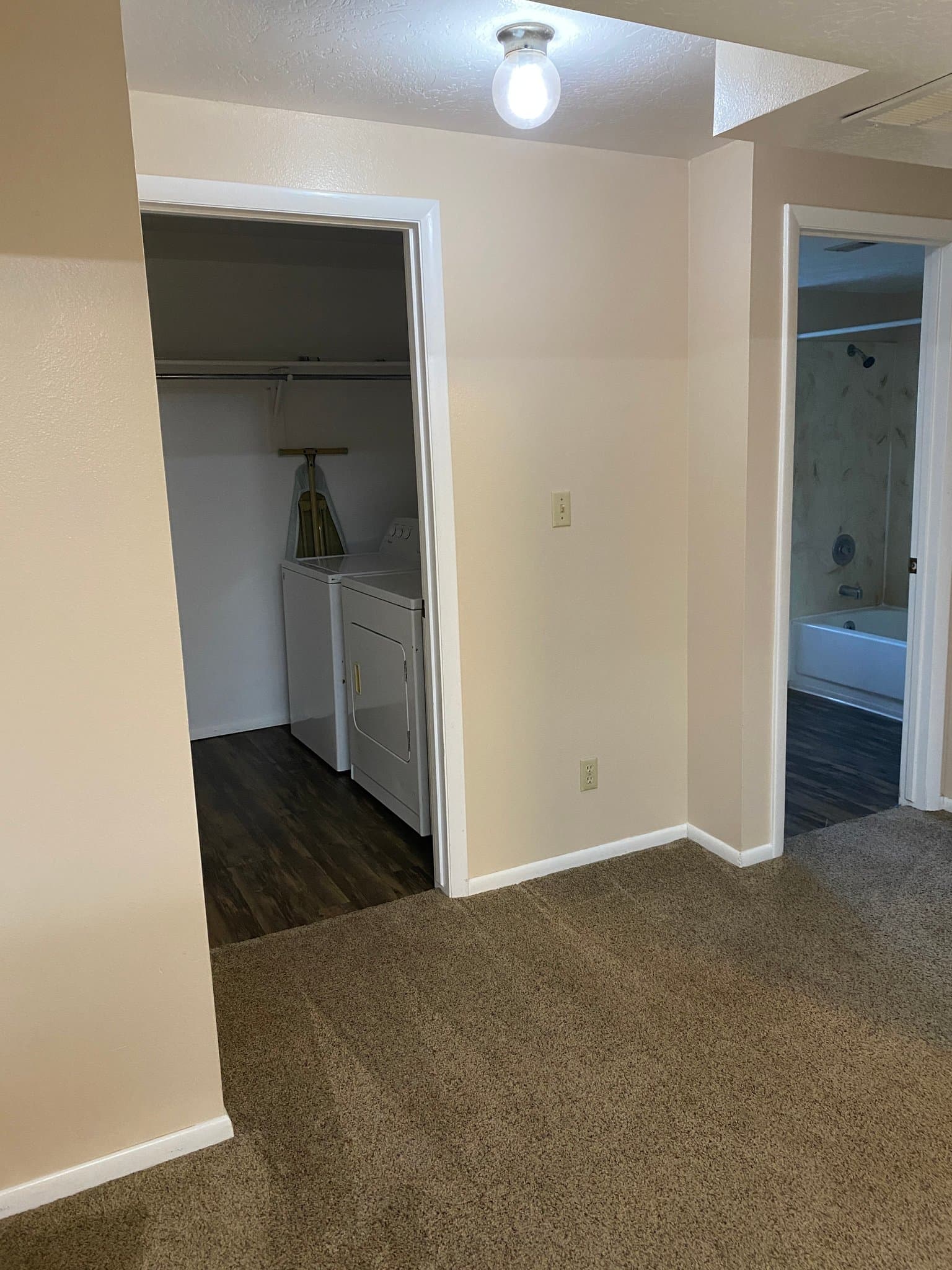 Pleasant Grove Apartment: 1056 E 600 S