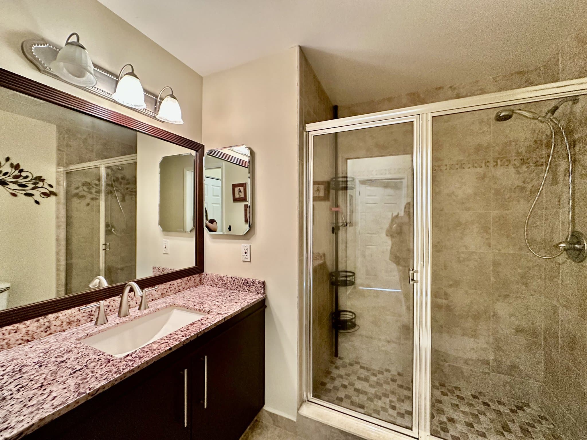 NAPLES Condo: 1230 RESERVE WAY