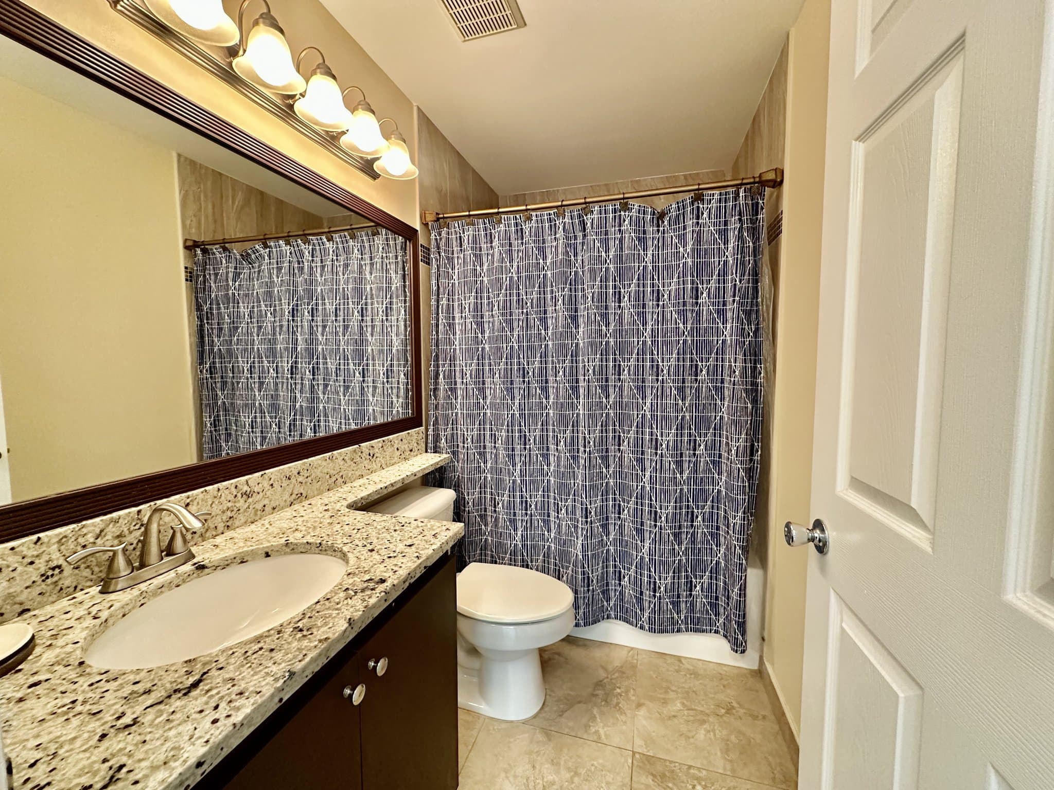 NAPLES Condo: 1230 RESERVE WAY