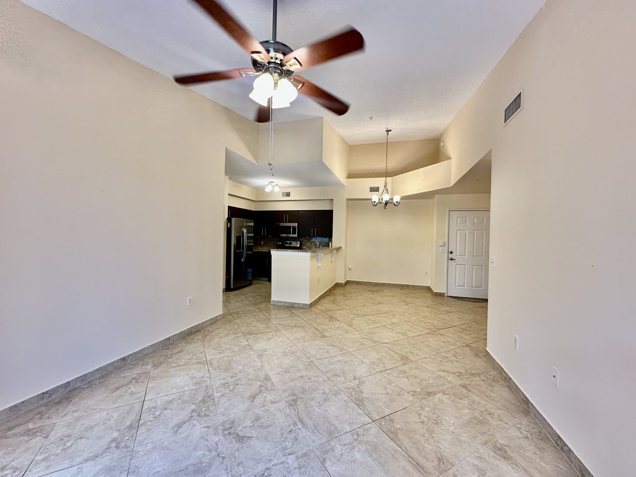 NAPLES Condo: 1230 RESERVE WAY
