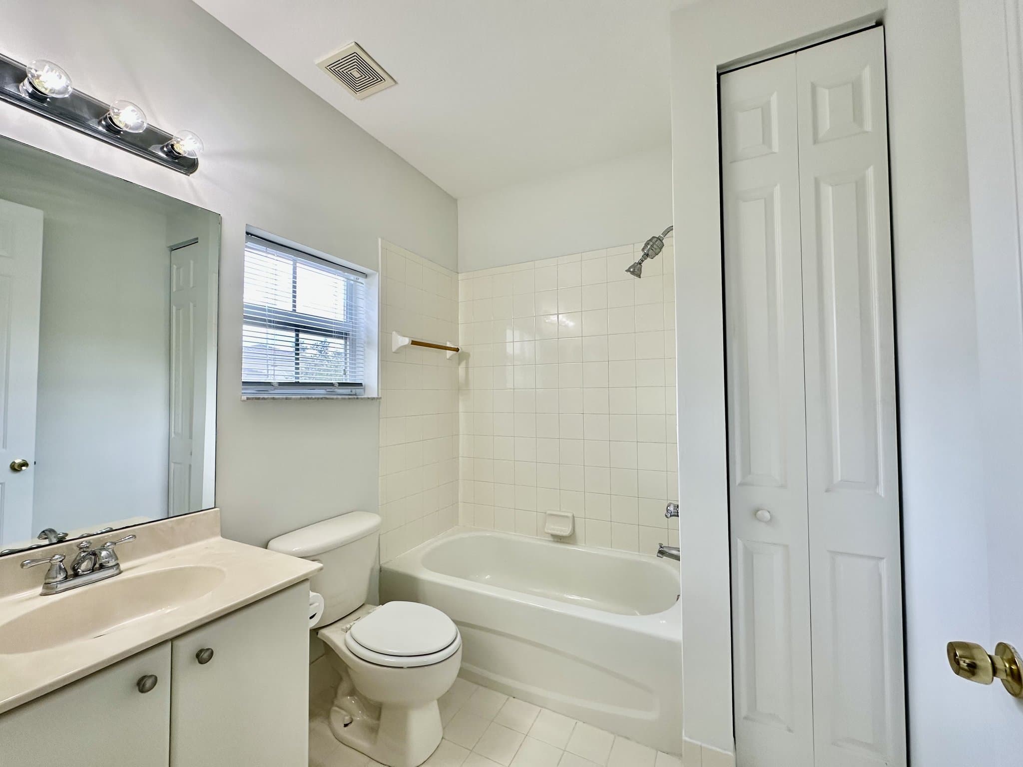 naples Condo: 1425 MARIPOSA CIR