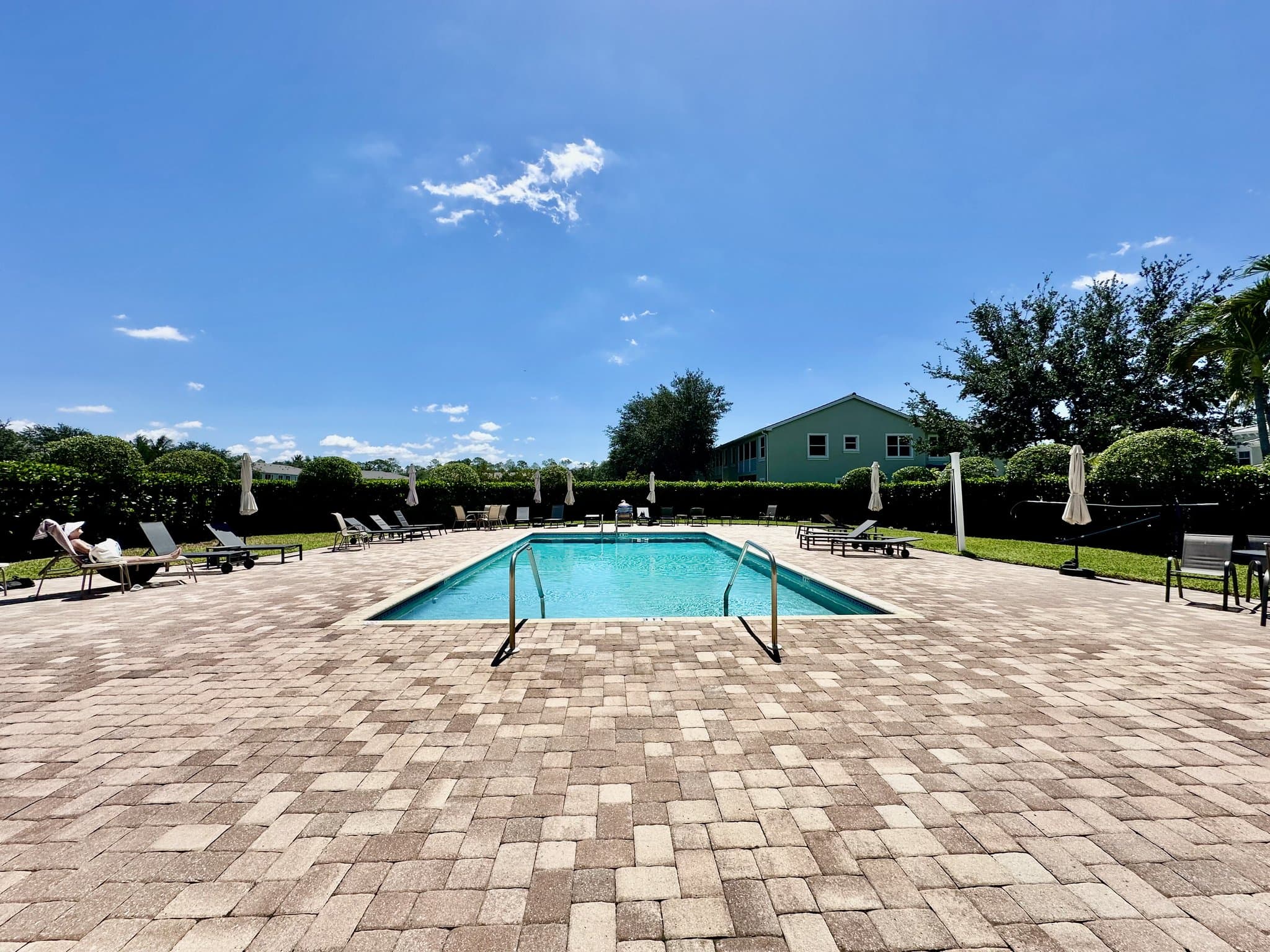 naples Condo: 1425 MARIPOSA CIR