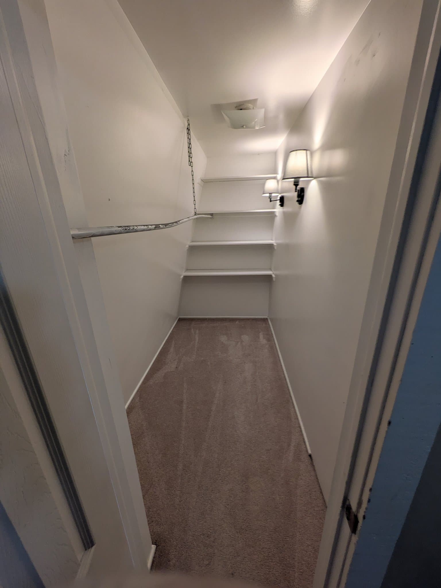 West Valley City Single Room: 3795 S 6350 W