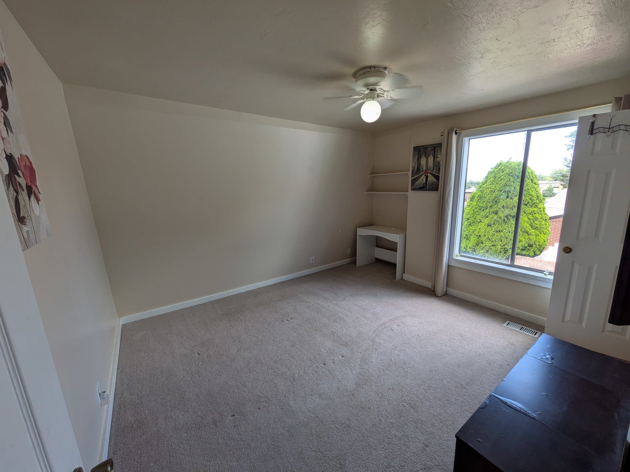 West Valley City Single Room: 3795 S 6350 W