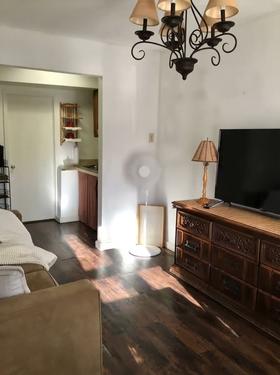 La Porte House: 721 S Nugent St