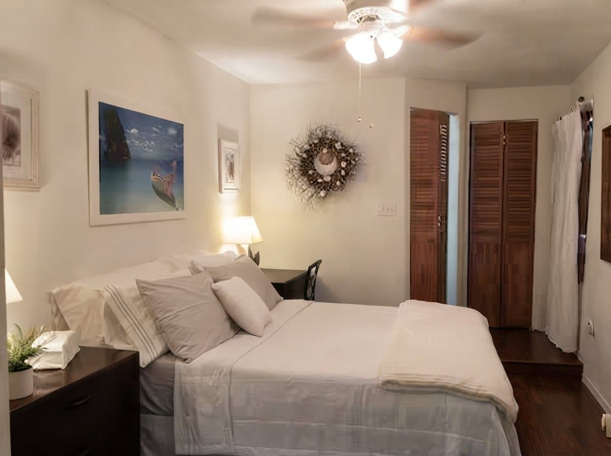 La Porte House: 721 S Nugent St