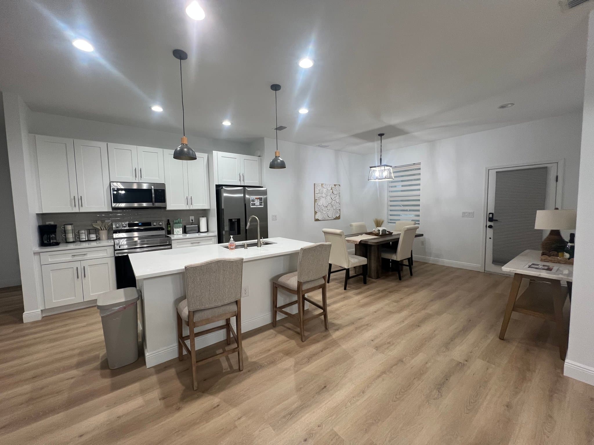 Port Charlotte Single Room: 16443 Strauss Ave