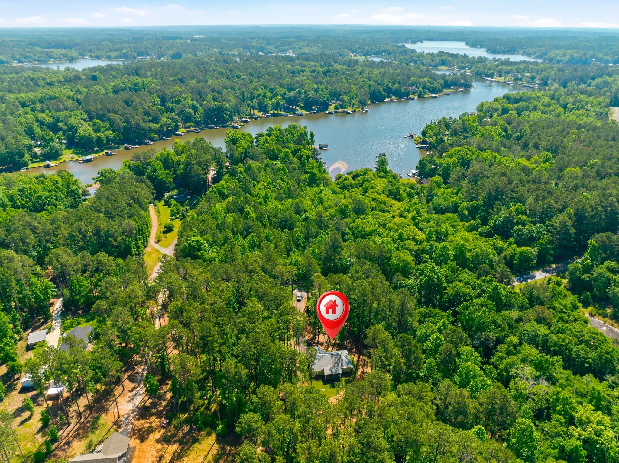 Eatonton House: 183 Crooked Creek Bay Rd