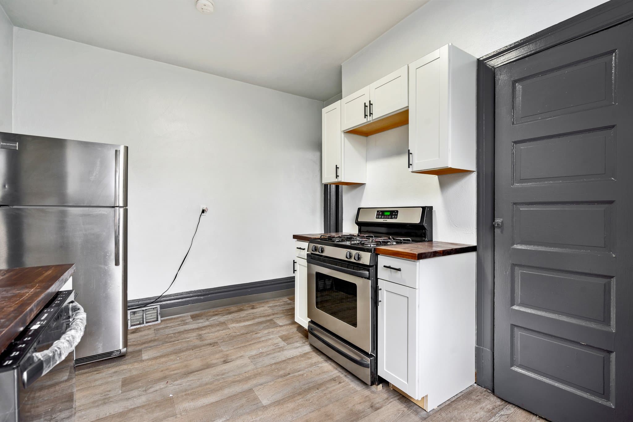 Pittsburgh Multiplex: 1306-1308 Complete Street