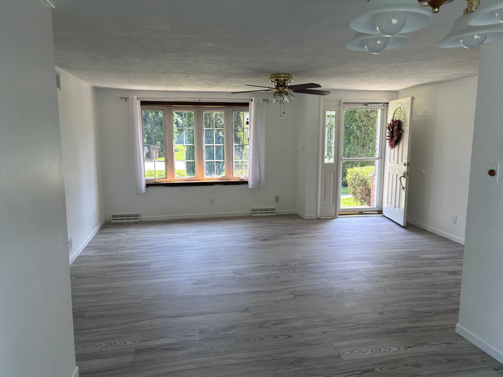 Joliet House: 1127 Anderson Ave