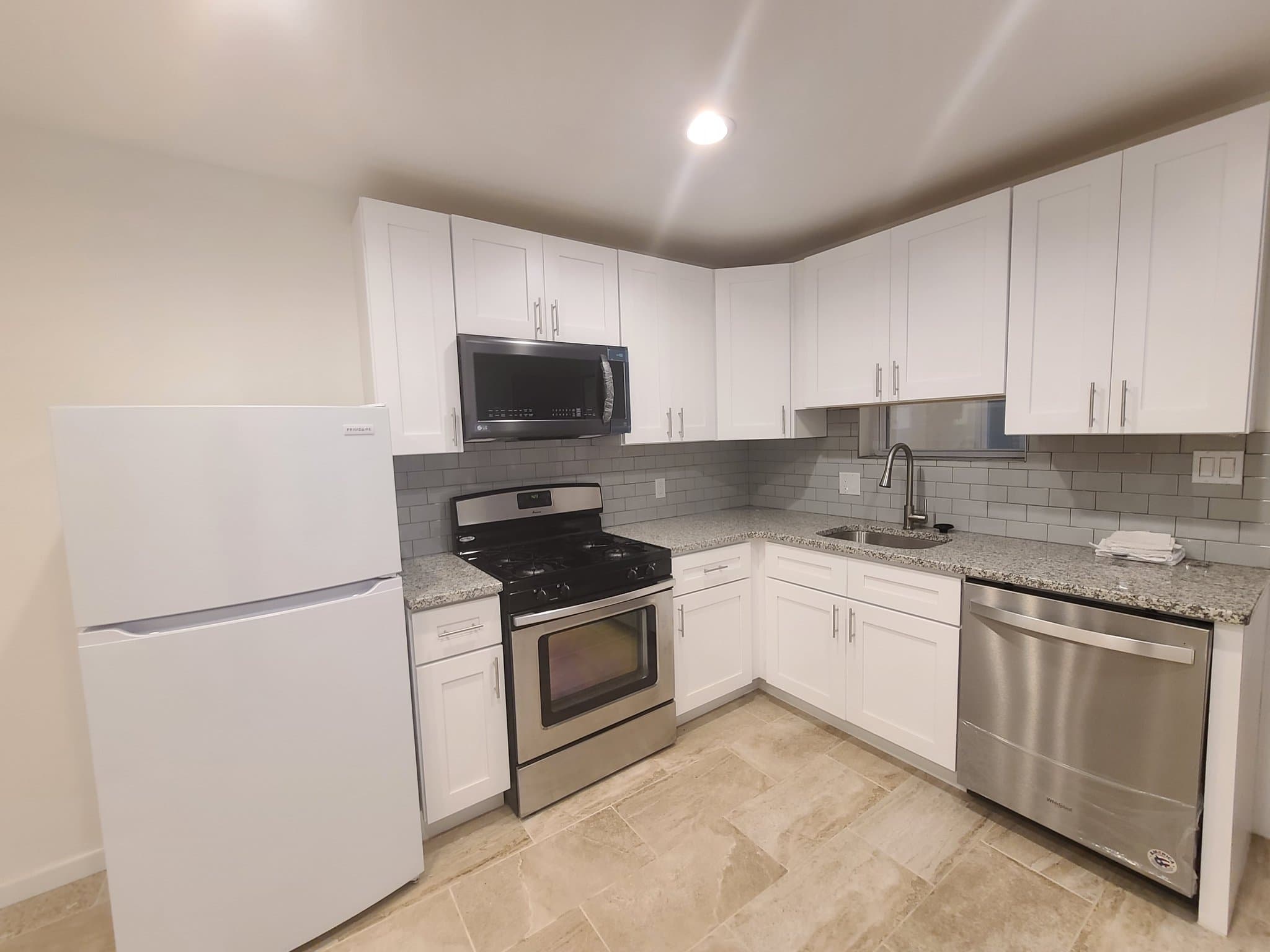 Philadelphia Other: 1910 W Westmoreland St