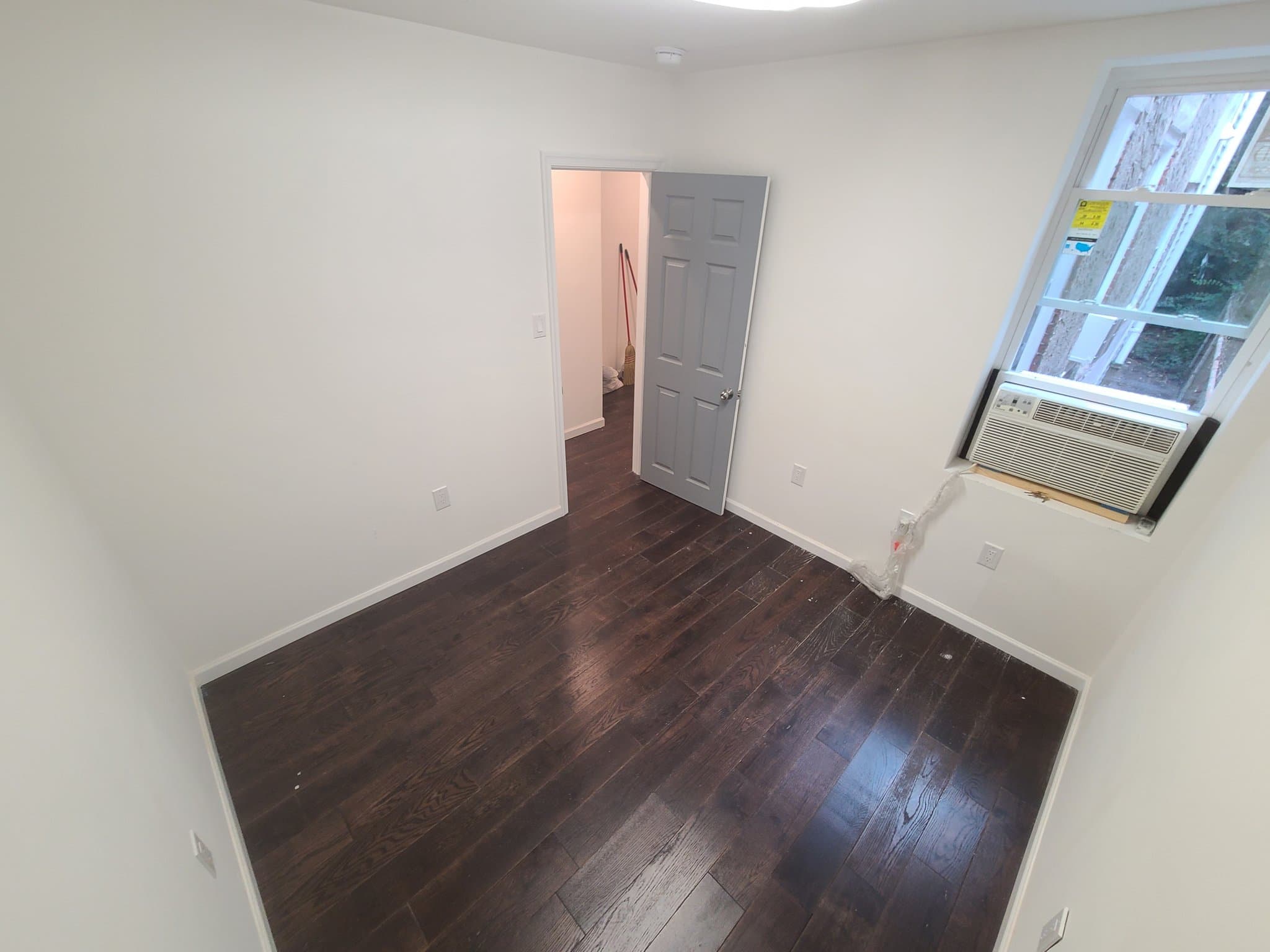 Philadelphia Other: 1910 W Westmoreland St