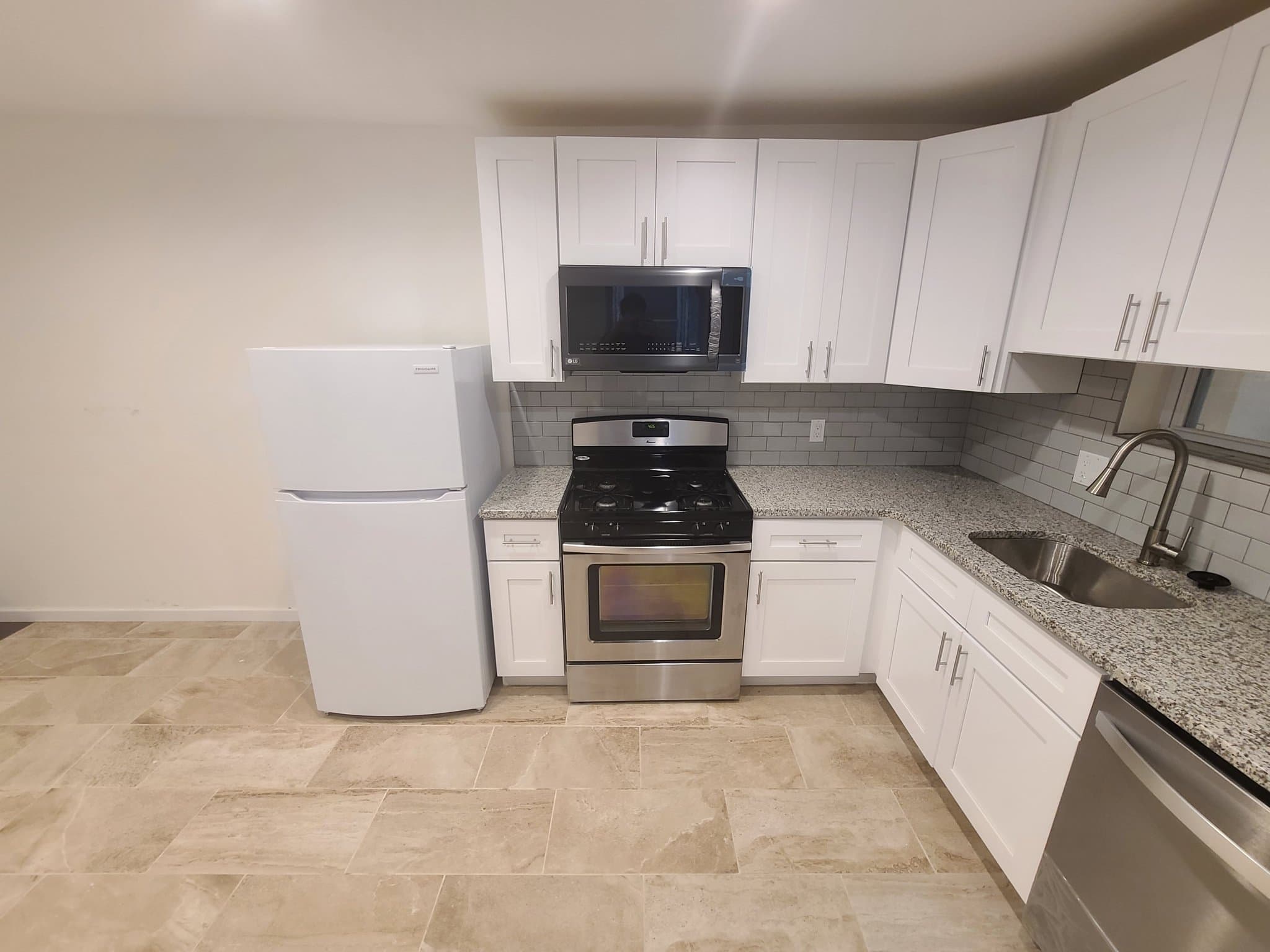 Philadelphia Other: 1910 W Westmoreland St
