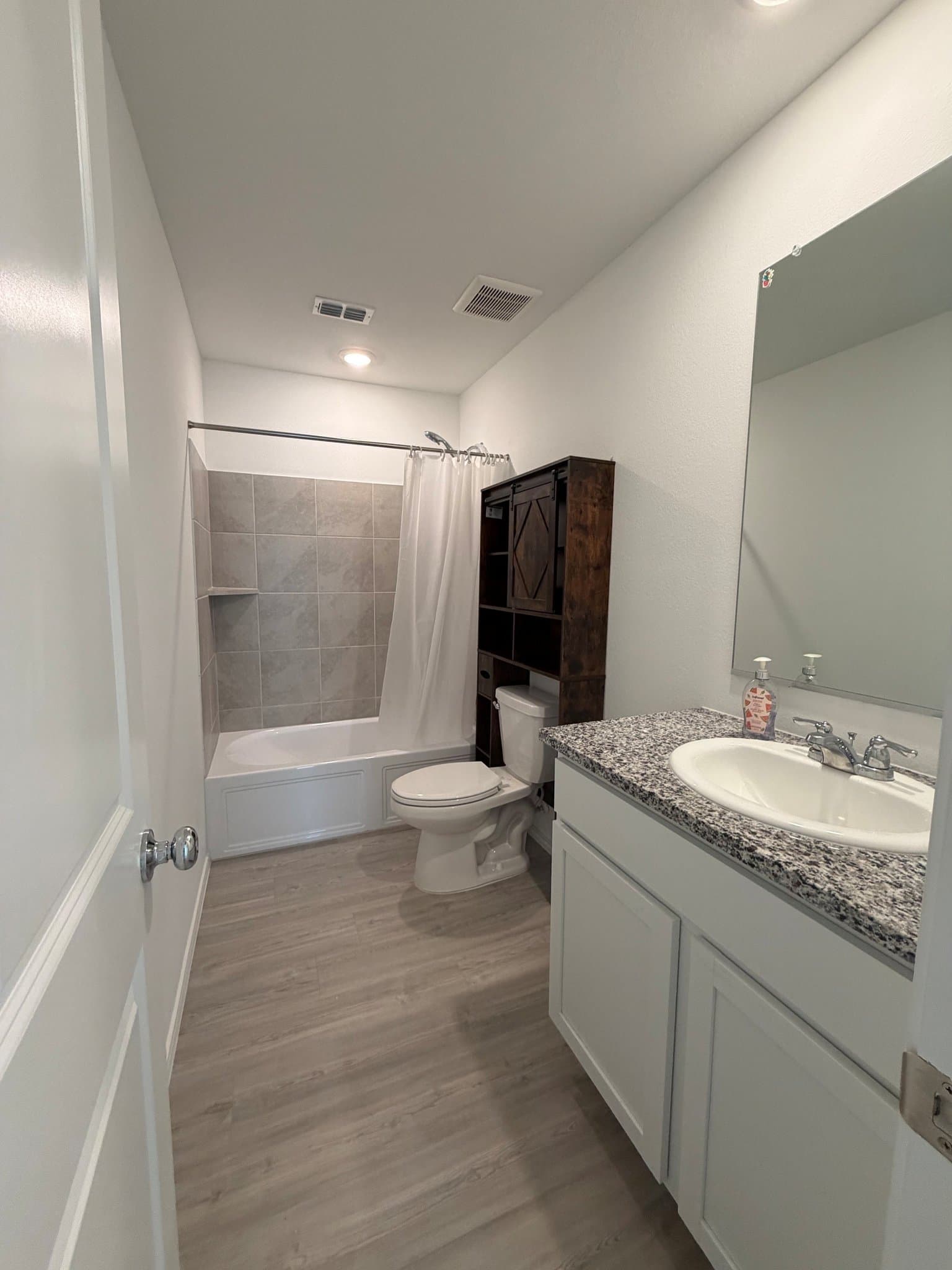 Rhome House: 11719 Bone Springs