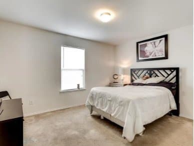 Fort Worth House: 2205 Sims Dr