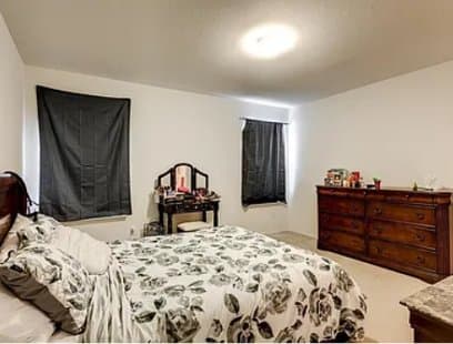 Fort Worth House: 2205 Sims Dr