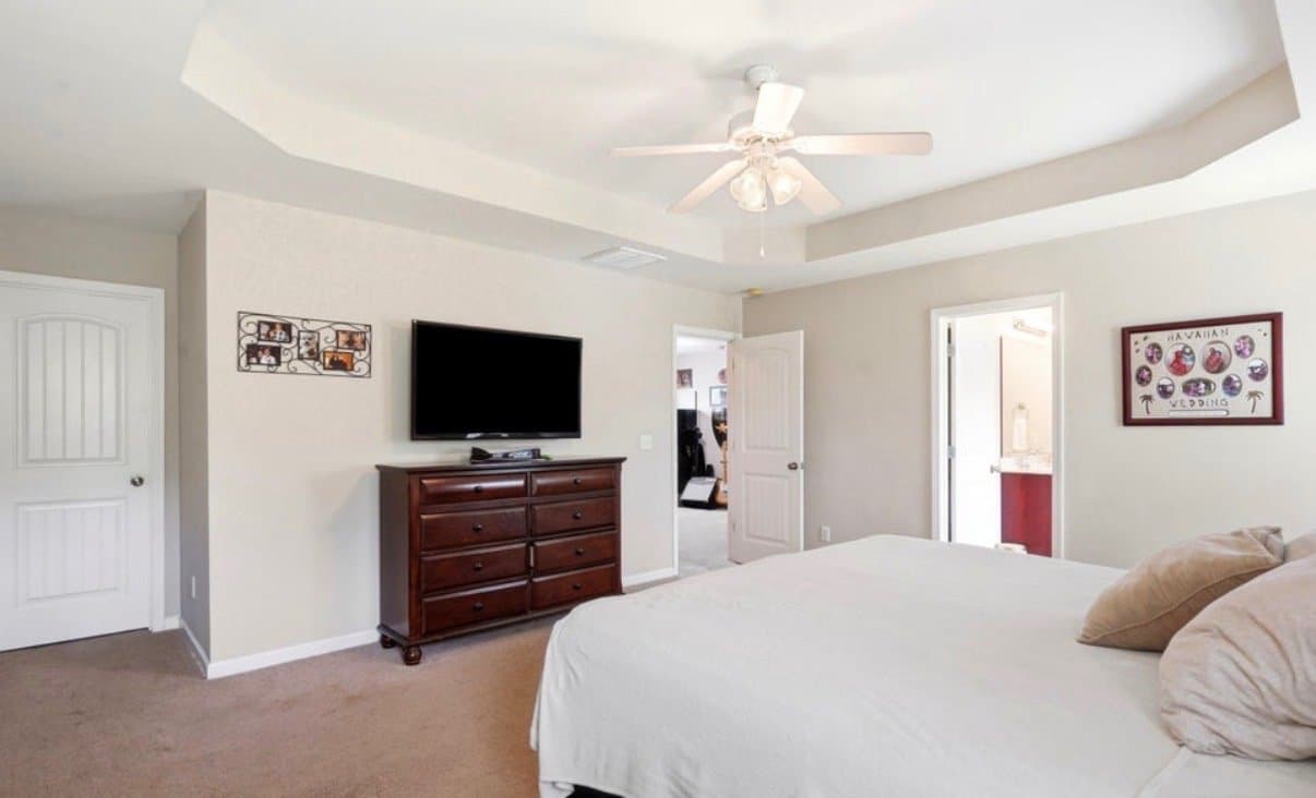 Wilmington House: 553 Montego Ct