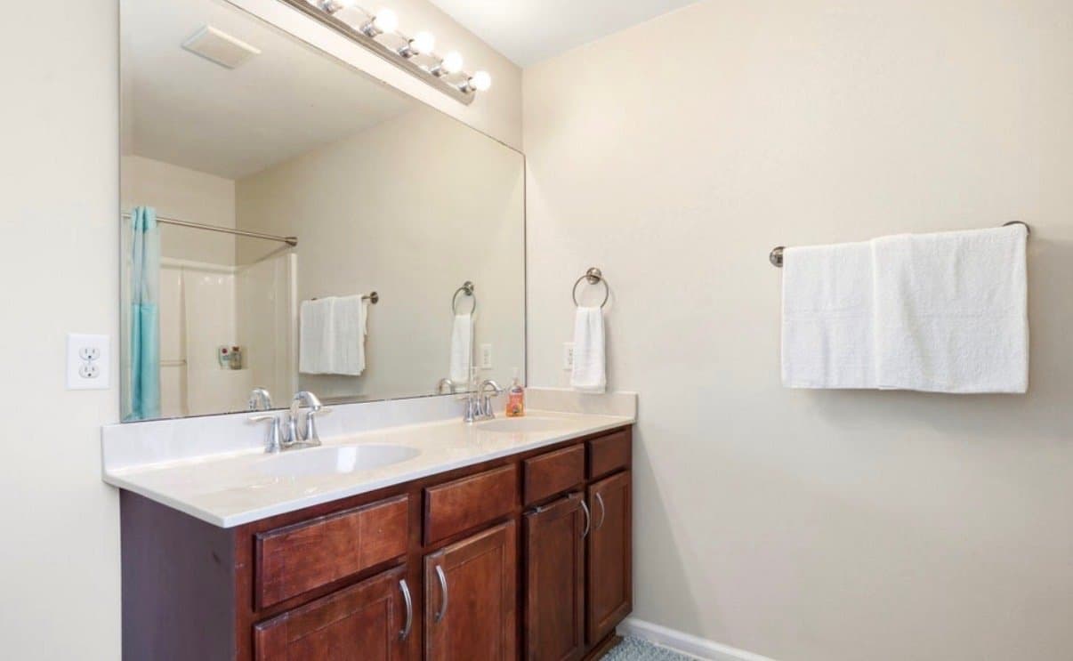 Wilmington House: 553 Montego Ct