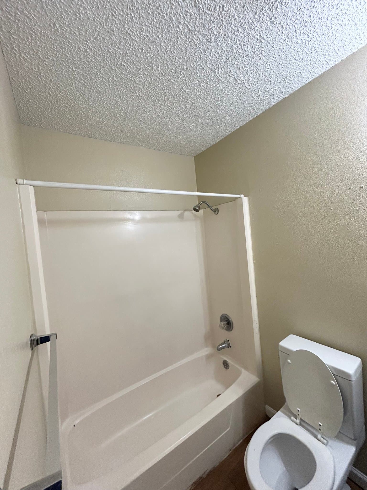 Austin Multiplex: 12803 chromite street