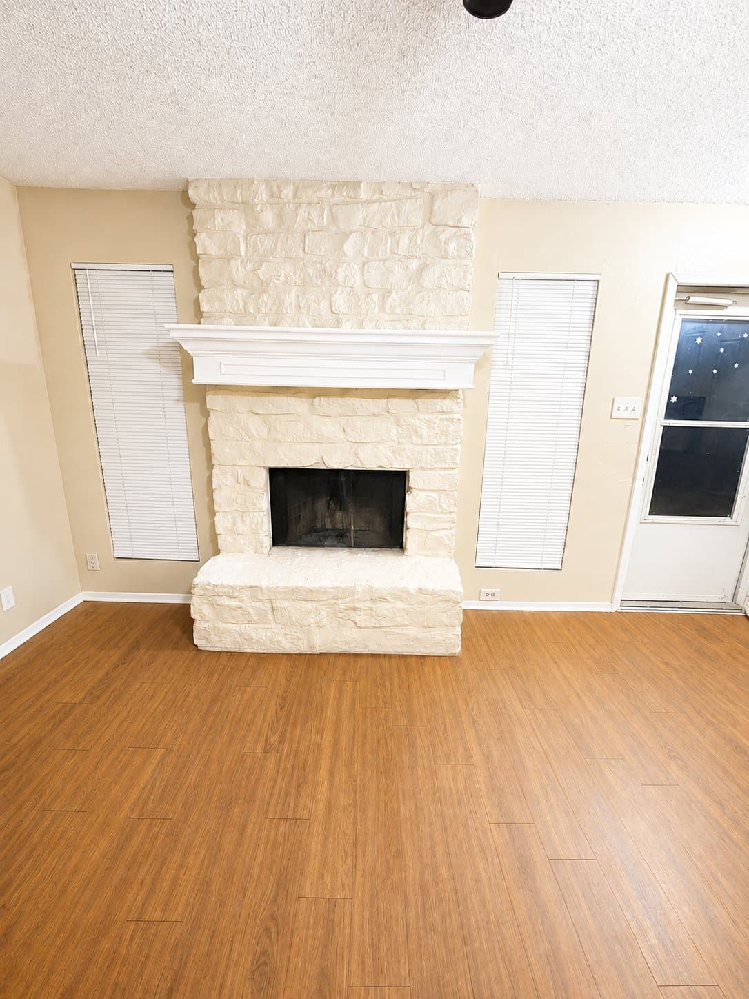 Austin Multiplex: 12803 chromite street