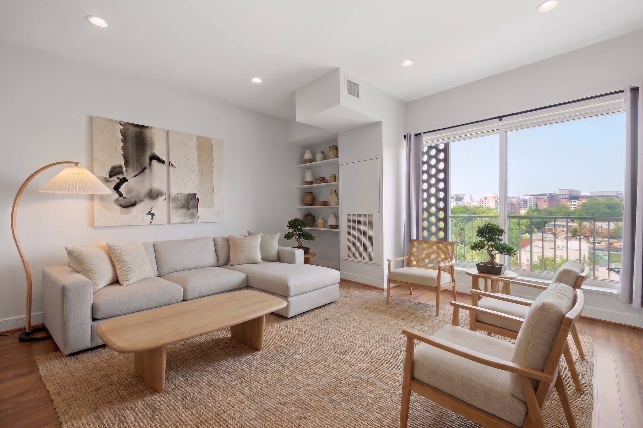 Washington Condo: 800 4th St SW