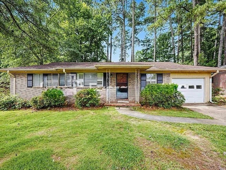 Birmingham House: 1139 Bowman rd