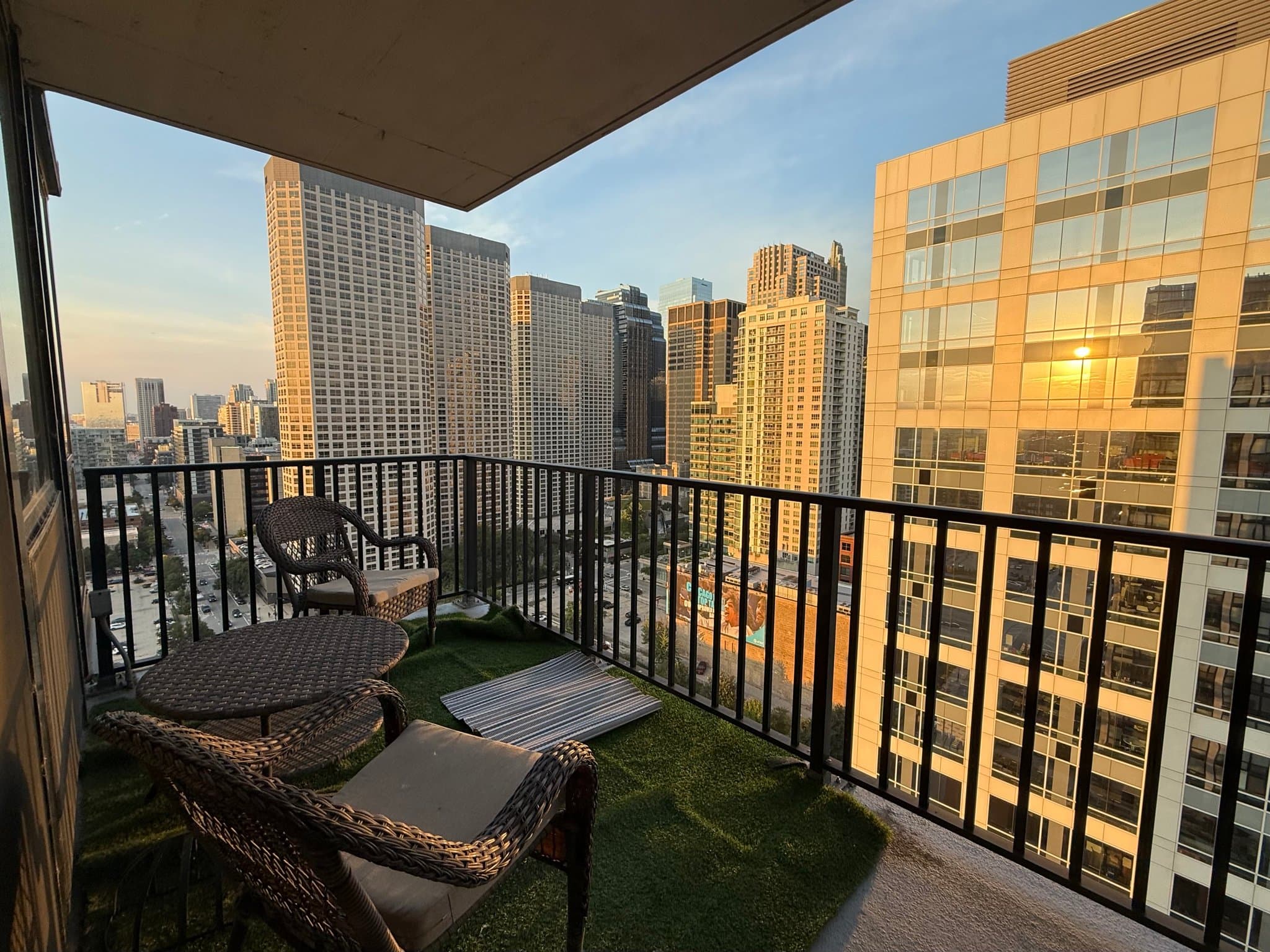 Chicago Condo: 210 S Desplaines