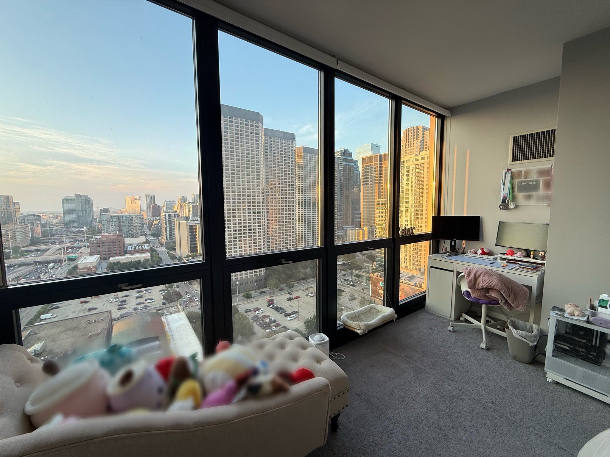 Chicago Condo: 210 S Desplaines