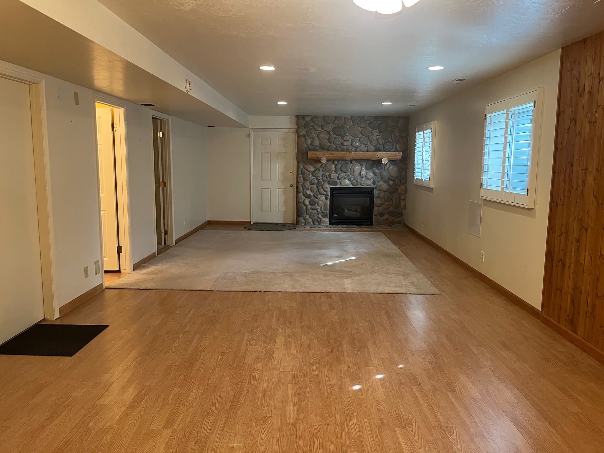 Sandy Other: 2409 E Newcastle Dr