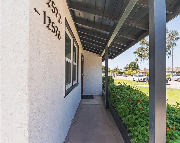 Garden Grove House: 12572 Barbara Ave